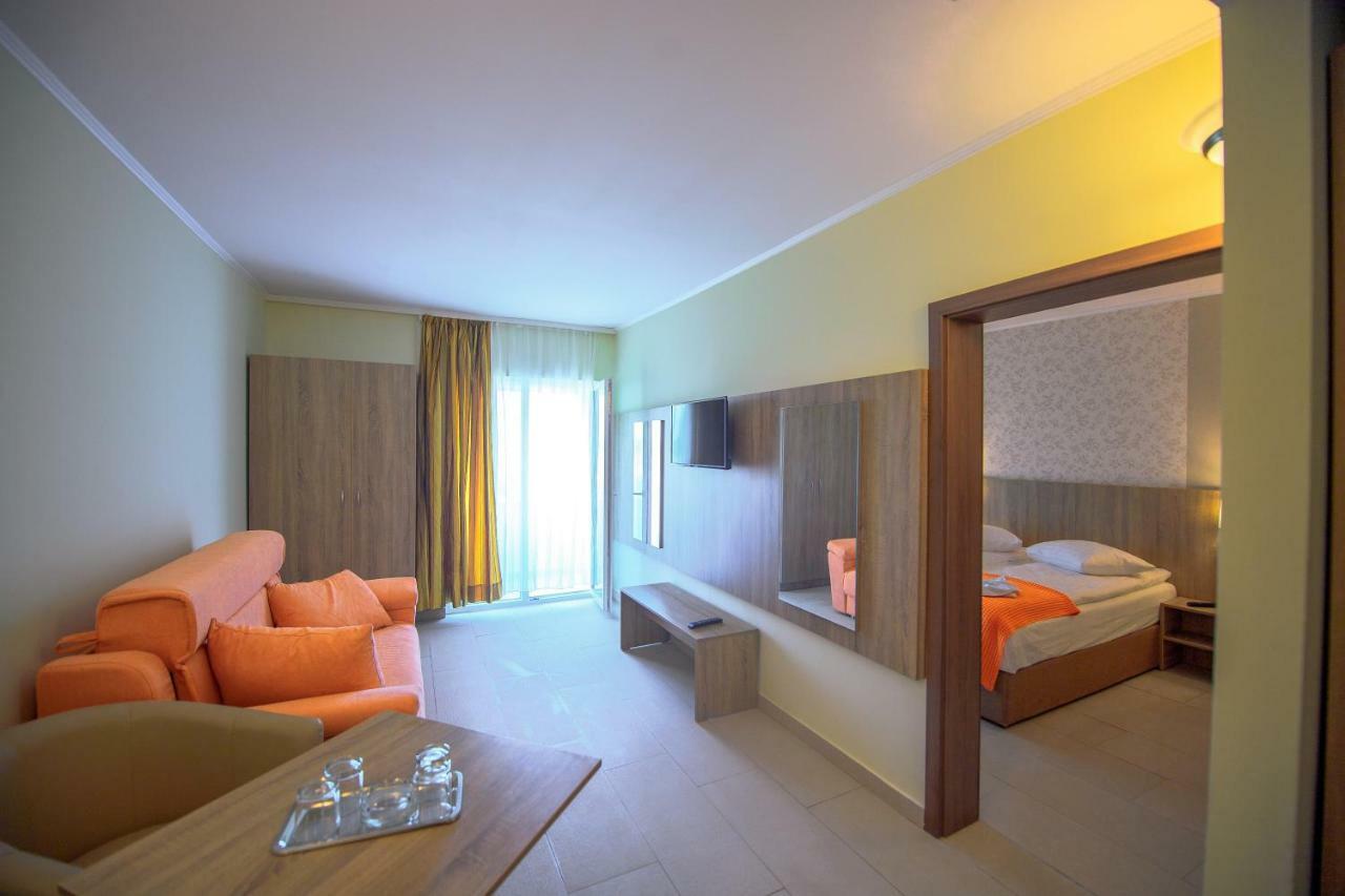 Hotel Piccadilly Mamaia Exteriér fotografie