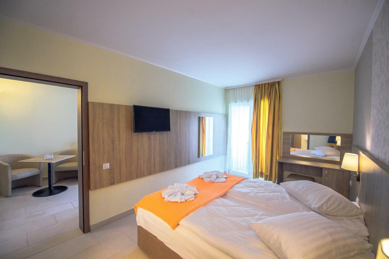 Hotel Piccadilly Mamaia Exteriér fotografie