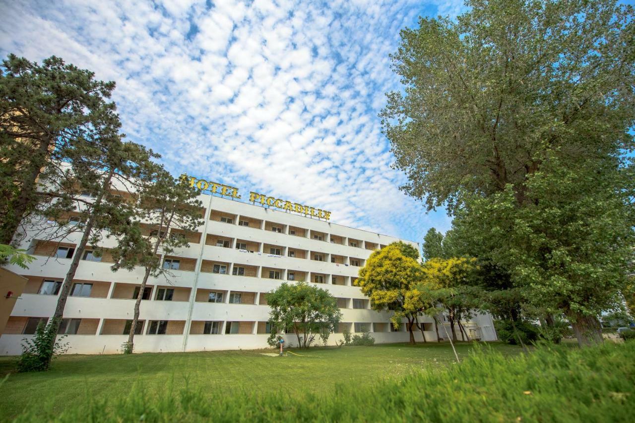 Hotel Piccadilly Mamaia Exteriér fotografie